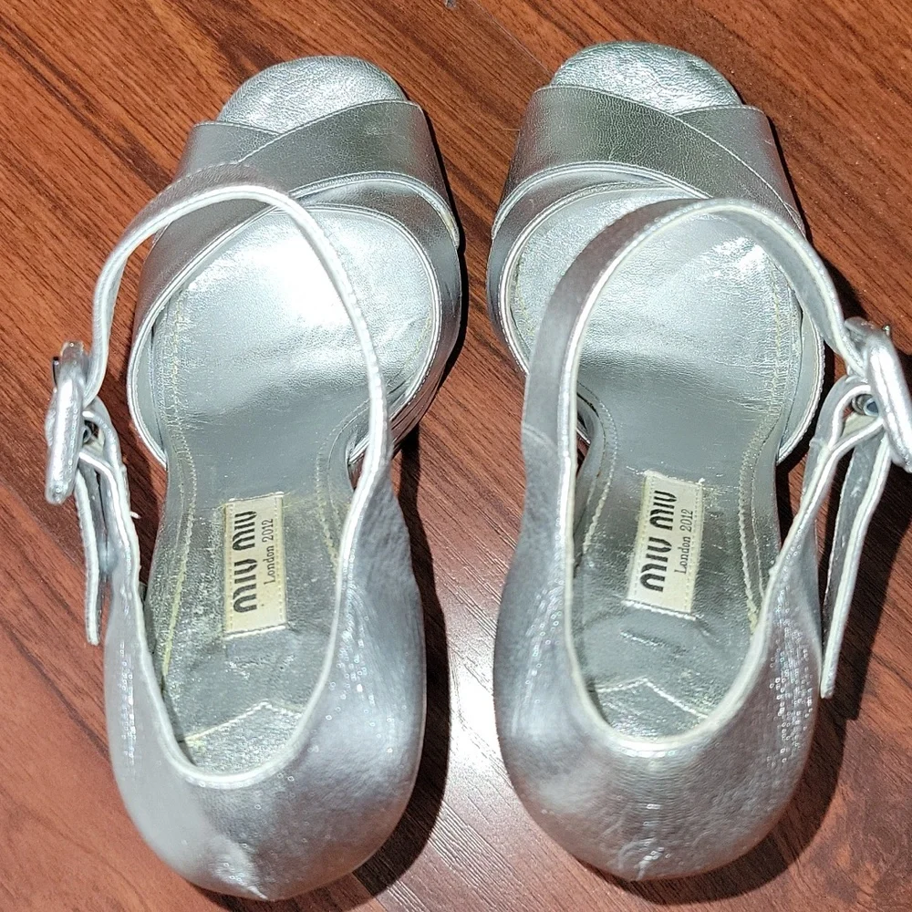 Miu Miu Metallic silver leather platform sandals Size 36